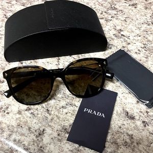 Prada PR 22Z Sunglasses